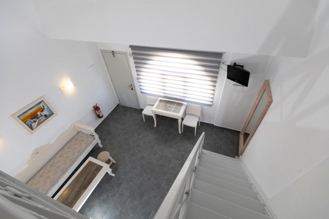 Erato Apartments Fira  Bagian luar foto